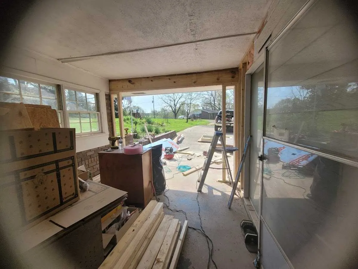 Air movers and dehumidifier for Drying & Dehumidification in Willowbrook